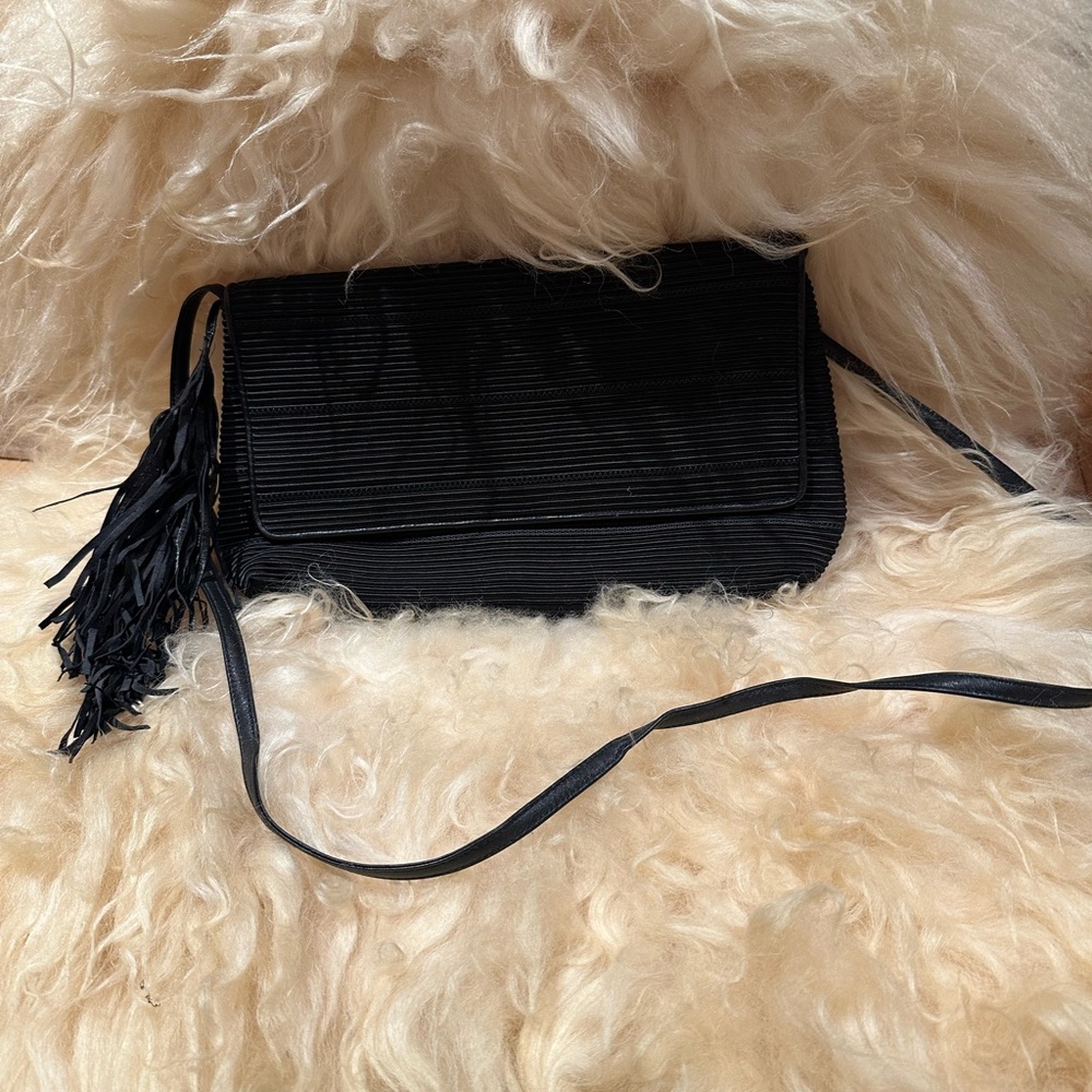 Versatile Mr. Jay Handbag.